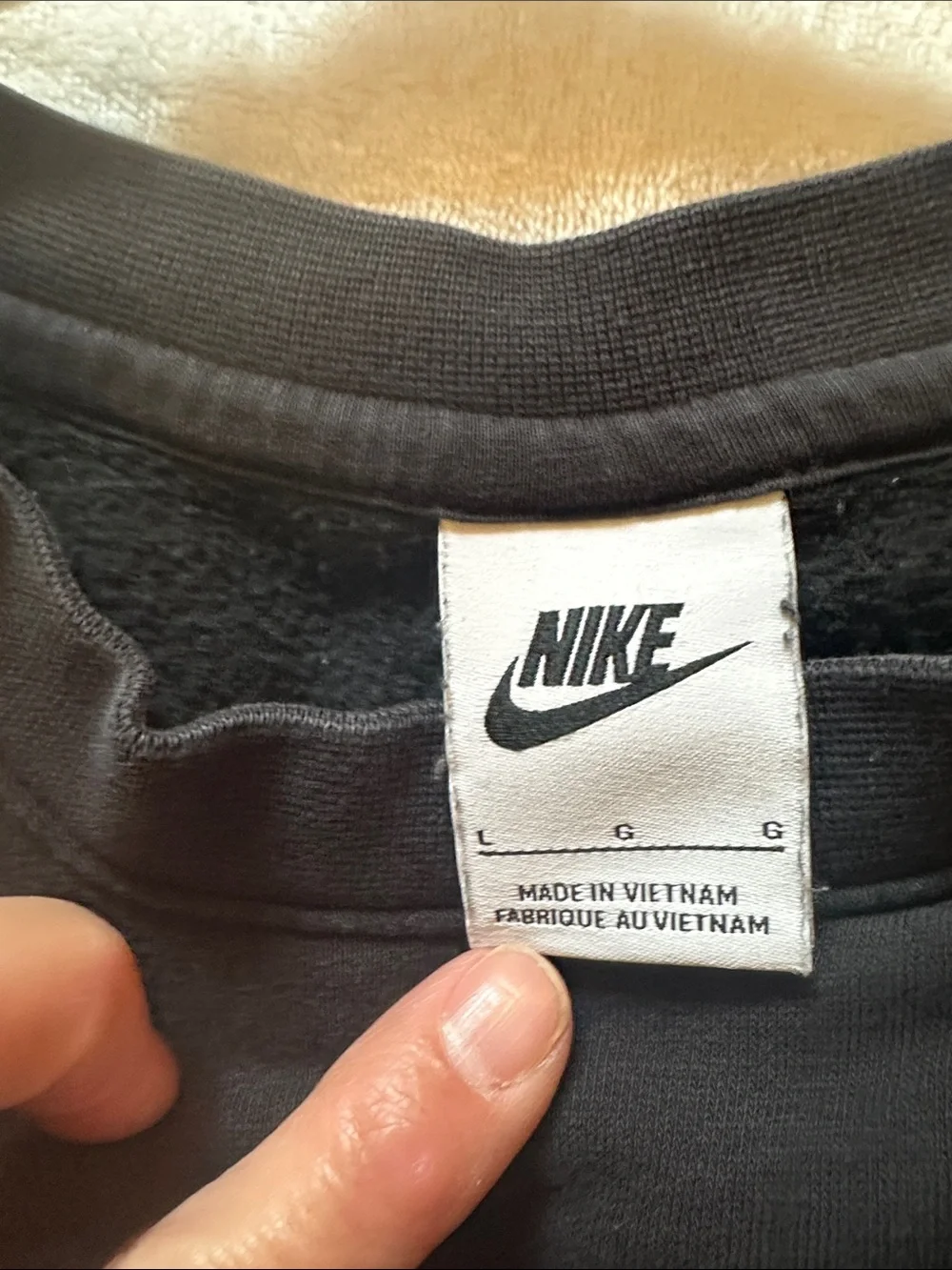 Nike Black Crewneck Sweatshirt - Minimal Athletic Style